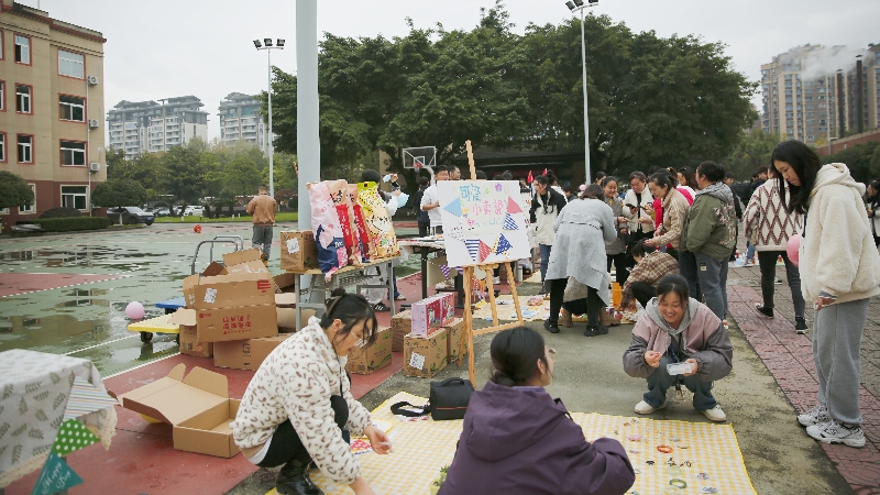 文化周|共享閑置，“集市”行樂，四川海蓉開展愛心集市公益活動