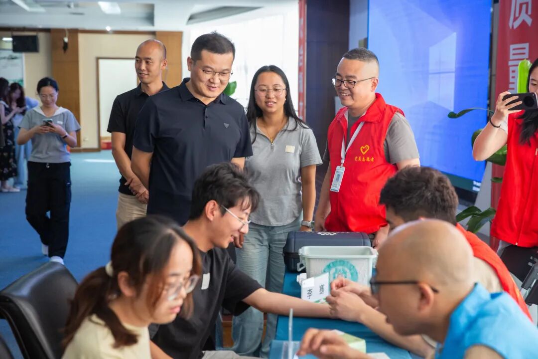 四川海蓉藥業(yè)成功舉辦“關(guān)愛(ài)身心，健康同行”大健康共建活動(dòng)